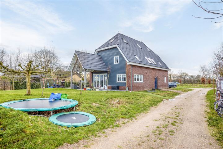 Bekijk foto 45 van Provincialeweg 33-A