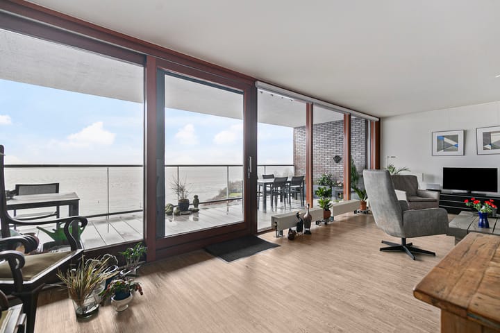 Foto 7 van Veerkade 60