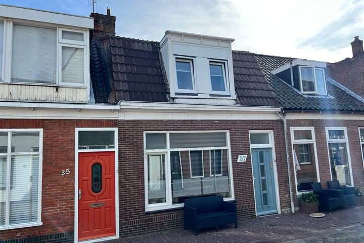 Bekijk foto 1 van Breewaterstraat 37