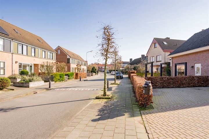 Bekijk foto 42 van Haarkampstraat 28