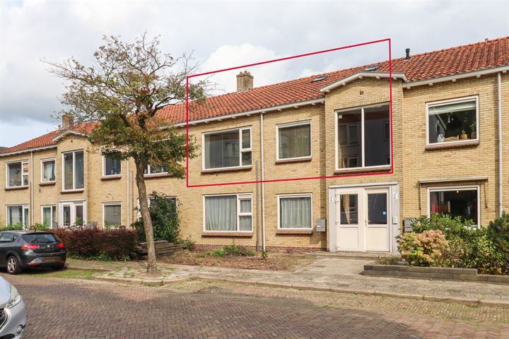 Bekijk foto 1 van Dennenstraat 8-B