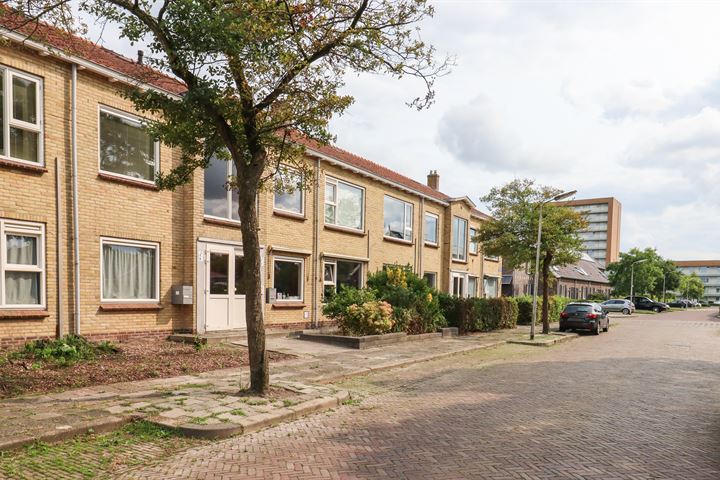 Bekijk foto 5 van Dennenstraat 8-B