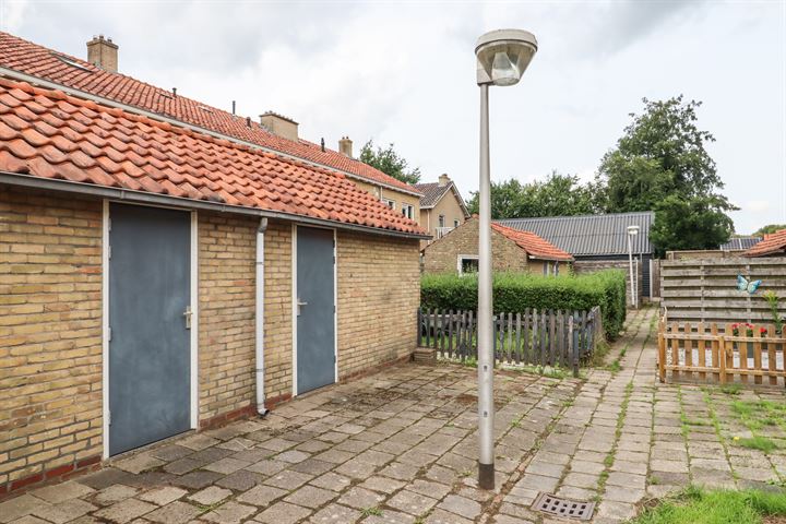 Bekijk foto 39 van Dennenstraat 8-B