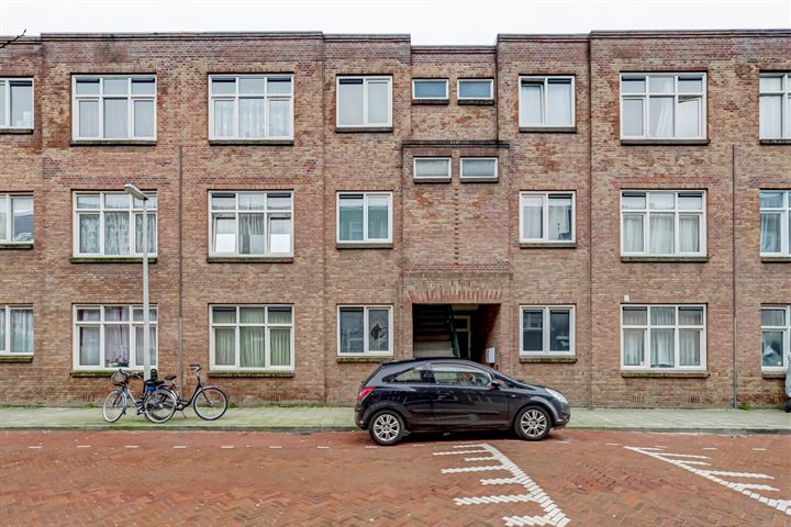 View photo 8 of Lyonnetstraat 47