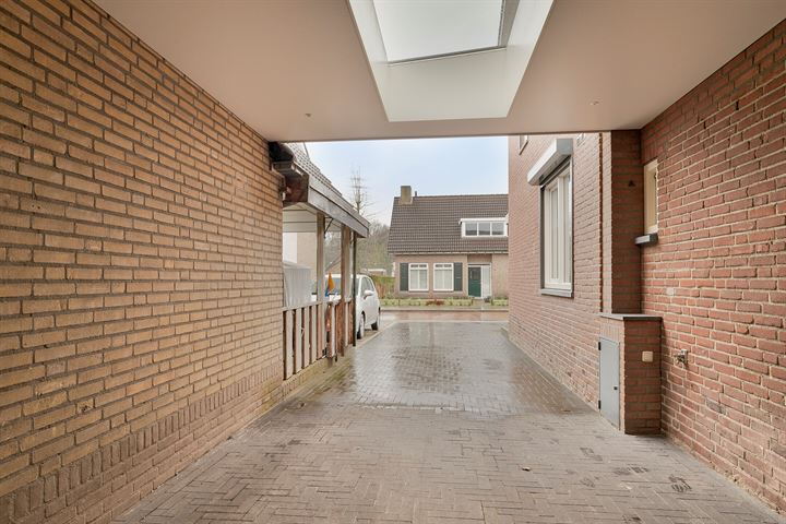 Bekijk foto 39 van Rector Aldenhuysenstraat 45