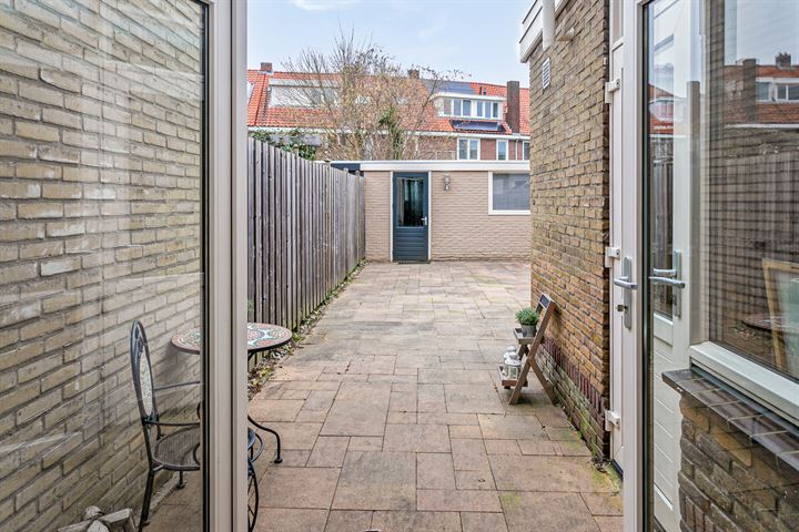 View photo 24 of Madeliefstraat 33