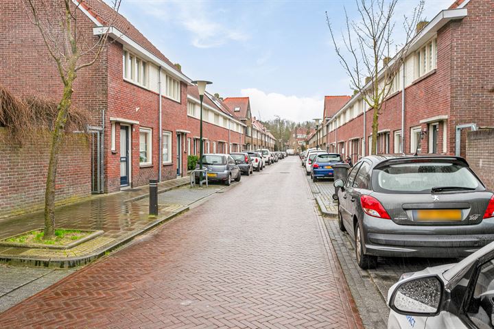 View photo 29 of Madeliefstraat 33