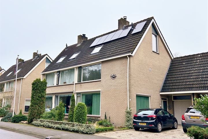 Bekijk foto 35 van Granietstraat 54