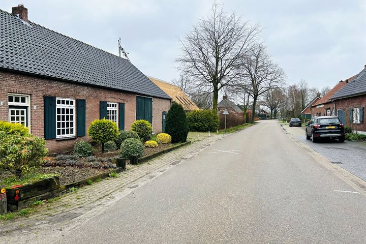 Bekijk foto 28 van Broekkant 37