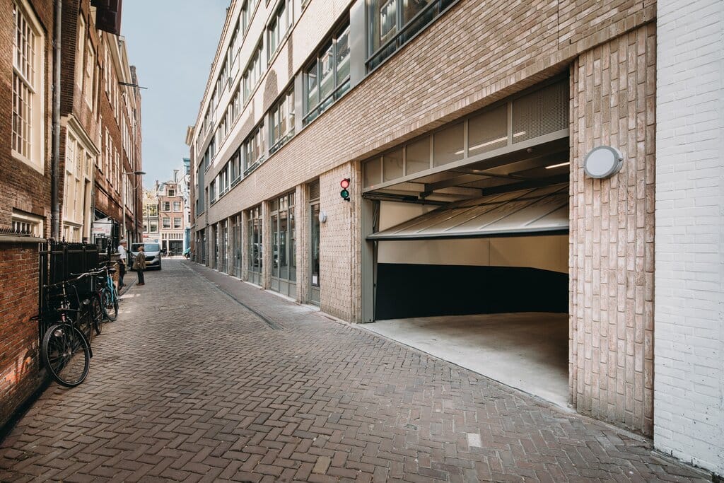 Foto 3 van Wijdesteeg 4-PPMOTOR