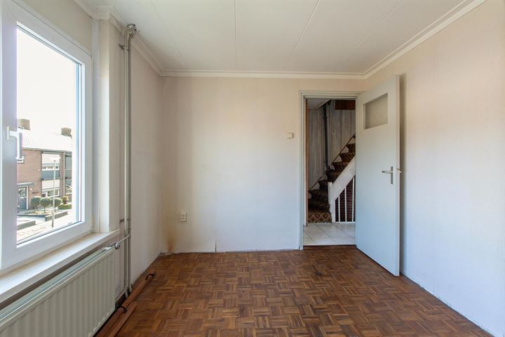 Bekijk foto 10 van Bremstraat 23