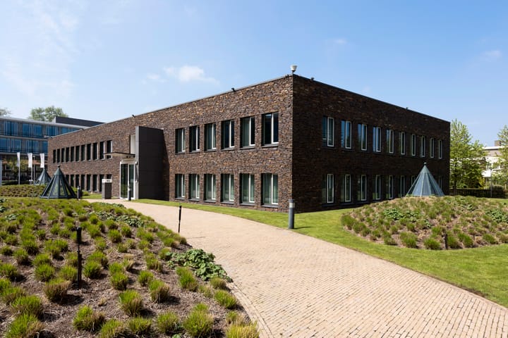 De Cuserstraat 85