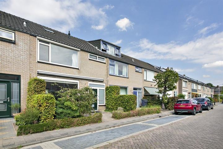 Bekijk foto 3 van Beatrixstraat 5