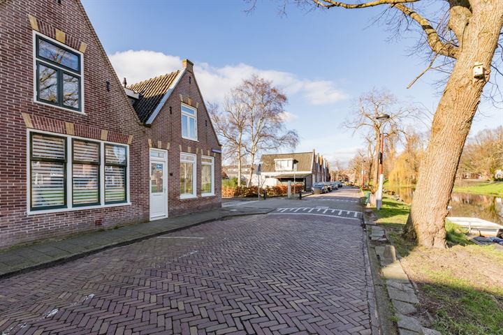 Bekijk foto 2 van Nieuwlandersingel 18