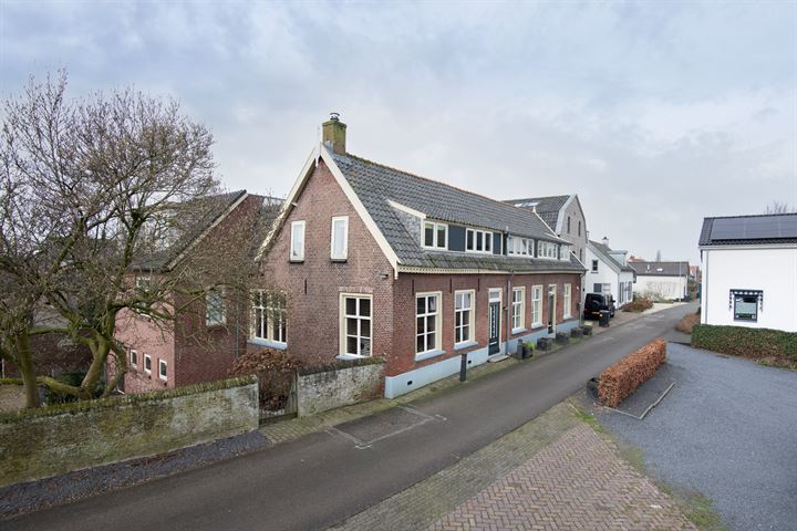 View photo 28 of Lingedijk 72