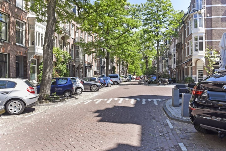 View photo 41 of Van Breestraat 111-2