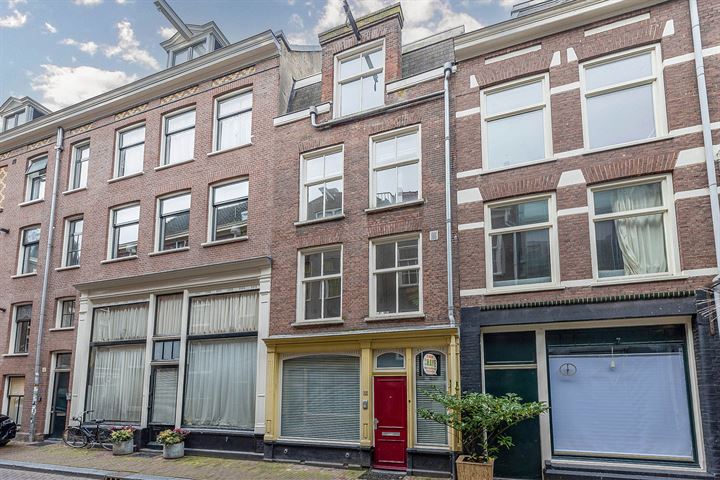 Bekijk foto 1 van Eerste Goudsbloemdwarsstraat 12