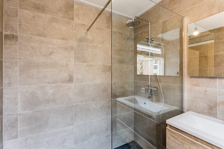 Foto 32 van Schoolstraat 5