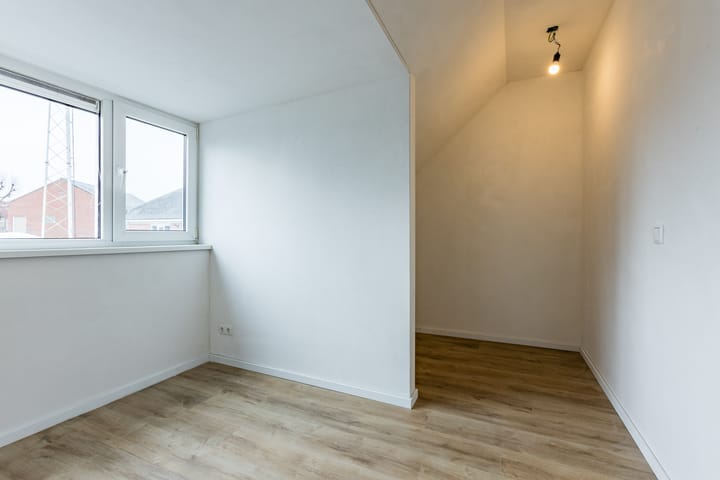 Foto 47 van Schoolstraat 5