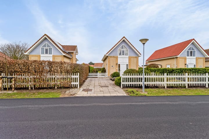 Vrijstaande woning te koop: Helmgras 9, Kamperland