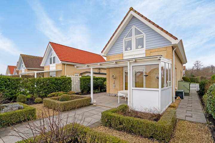 Vrijstaande woning te koop: Helmgras 9, Kamperland