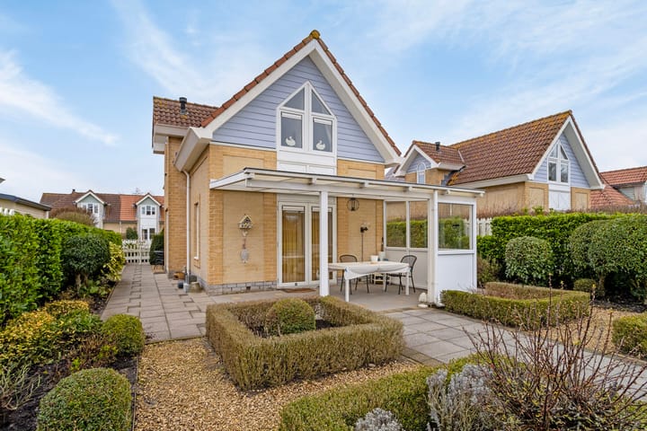 Vrijstaande woning te koop: Helmgras 9, Kamperland