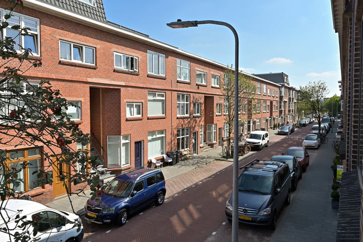 Bekijk foto 34 van Willem van Outhoornstraat 81