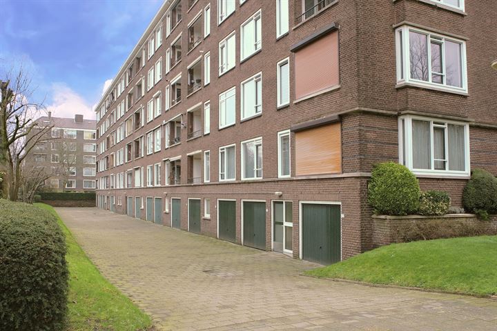 Bekijk foto 35 van Huis te Landelaan 204