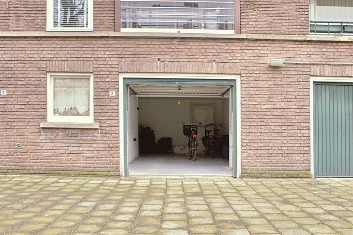 Bekijk foto 37 van Huis te Landelaan 204