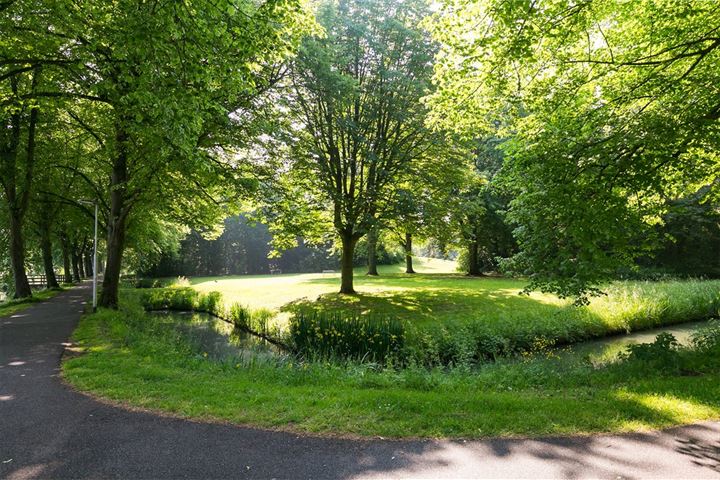 Bekijk foto 23 van Admiraal de Ruyterstraat 90