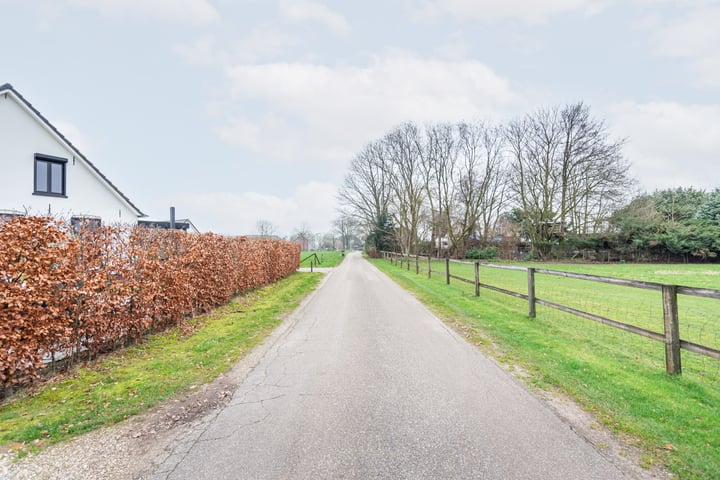 Bekijk foto 45 van Gendringseweg 2