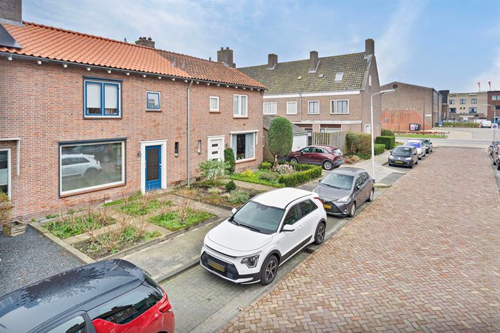 Bekijk foto 32 van Meidoornstraat 14