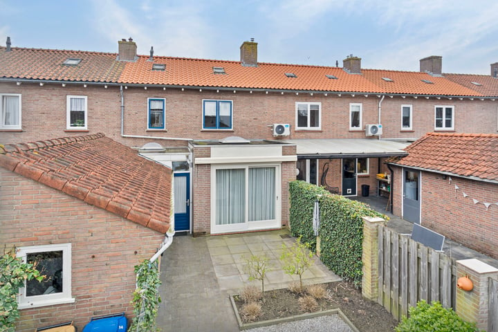 Bekijk foto 33 van Meidoornstraat 14