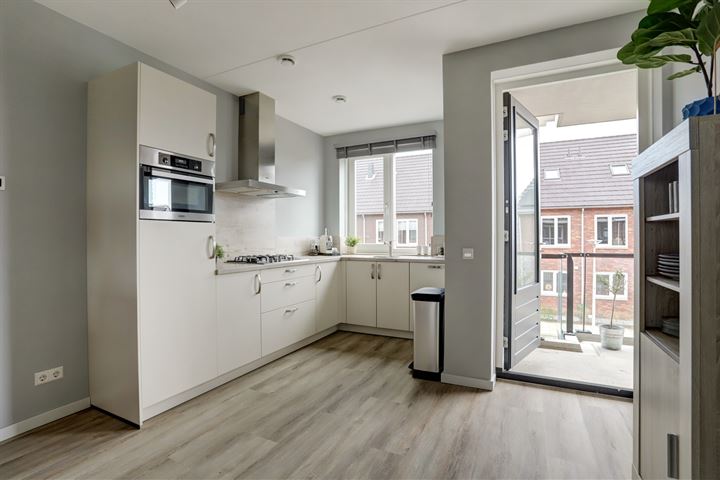 Bekijk foto 3 van Aletta Rutgersstraat 88