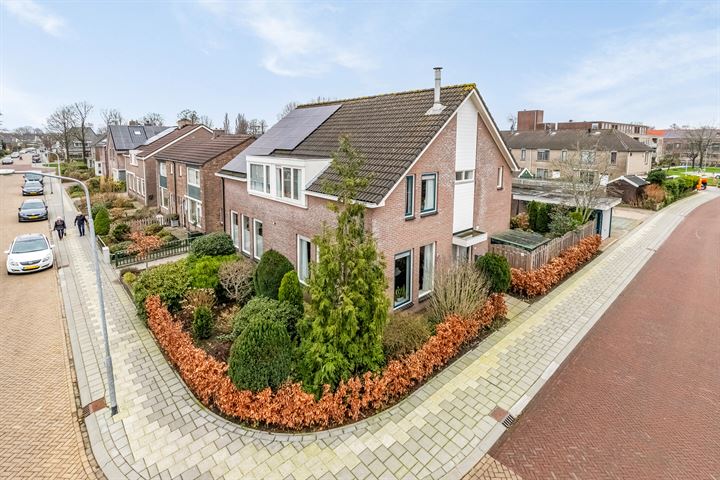 View photo 35 of Dr. Schaepmanstraat 72