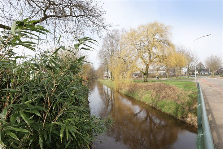 Bekijk foto 2 van van Heemskerckstraat 7