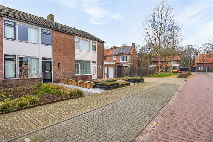 Bekijk foto 33 van Plataanstraat 3