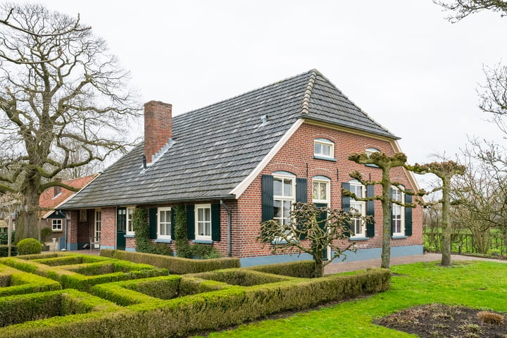 Bekijk foto 2 van Stadsheidelaan 12