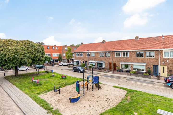 Bekijk foto 31 van van der Mijlestraat 8