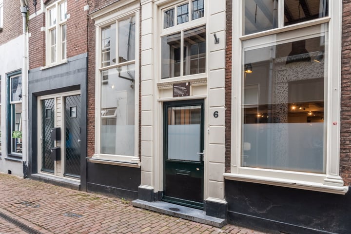 View photo 4 of Kerkstraat 6