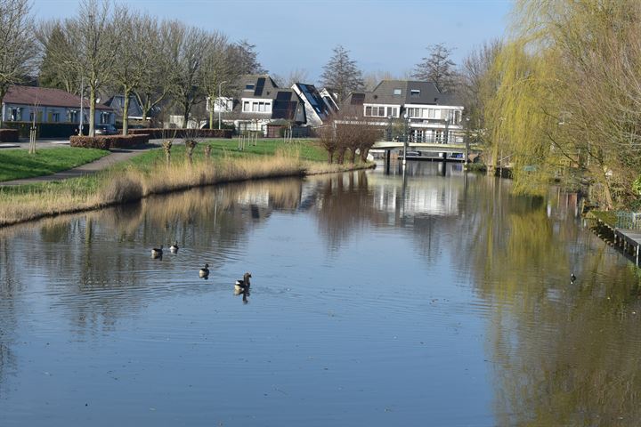 Bekijk foto 40 van Tituslaan 29