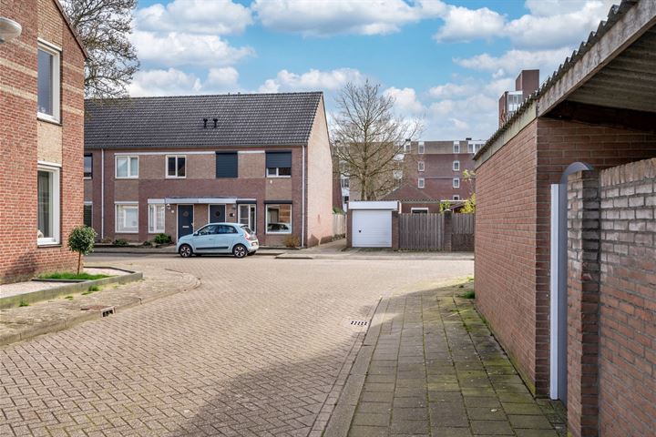 View photo 40 of Frans Coehorststraat 19