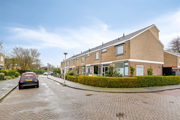 Bekijk foto 31 van Roosenhoeklaan 9