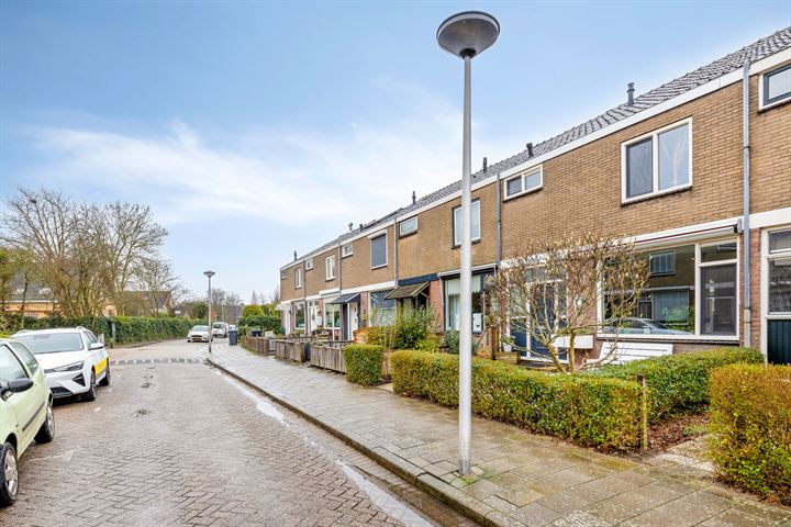 Bekijk foto 30 van Roosenhoeklaan 9