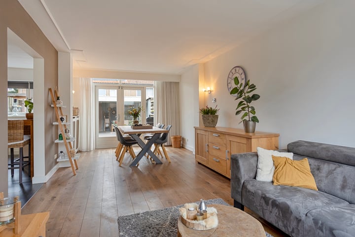 Bekijk foto 4 van Jan van Ruusbroeckstraat 41