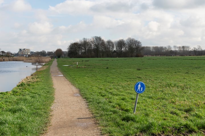 Bekijk foto 36 van Derde Werelddreef 91