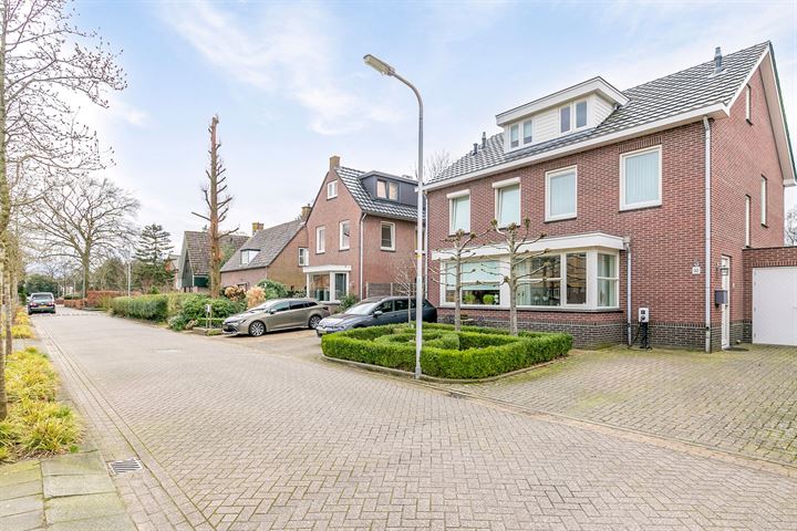 Bekijk foto 30 van Schoolstraat 53