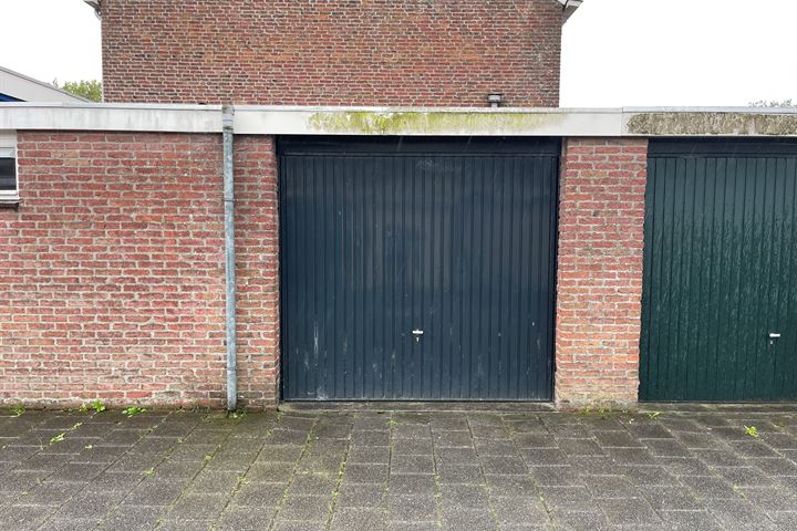 Bekijk foto 2 van Saturnusstraat 19-E