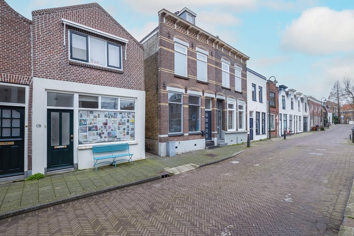 Bekijk foto 7 van van Strijenstraat 26