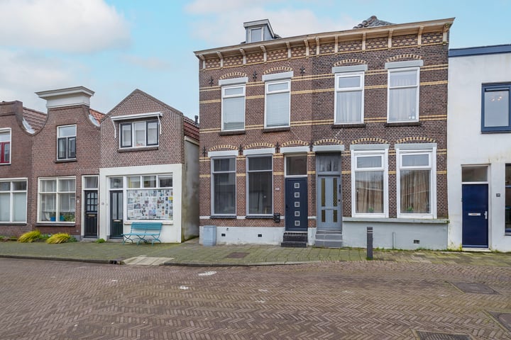 Bekijk foto 51 van van Strijenstraat 26